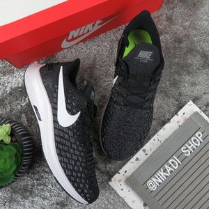 Nike Air Zoom Pegasus Sneakers